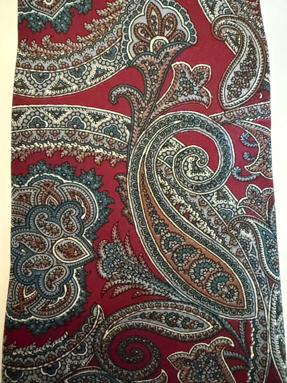 Warren Scott Vintage Silk Tie Red Paisley Necktie Classic Retro USA Office Event